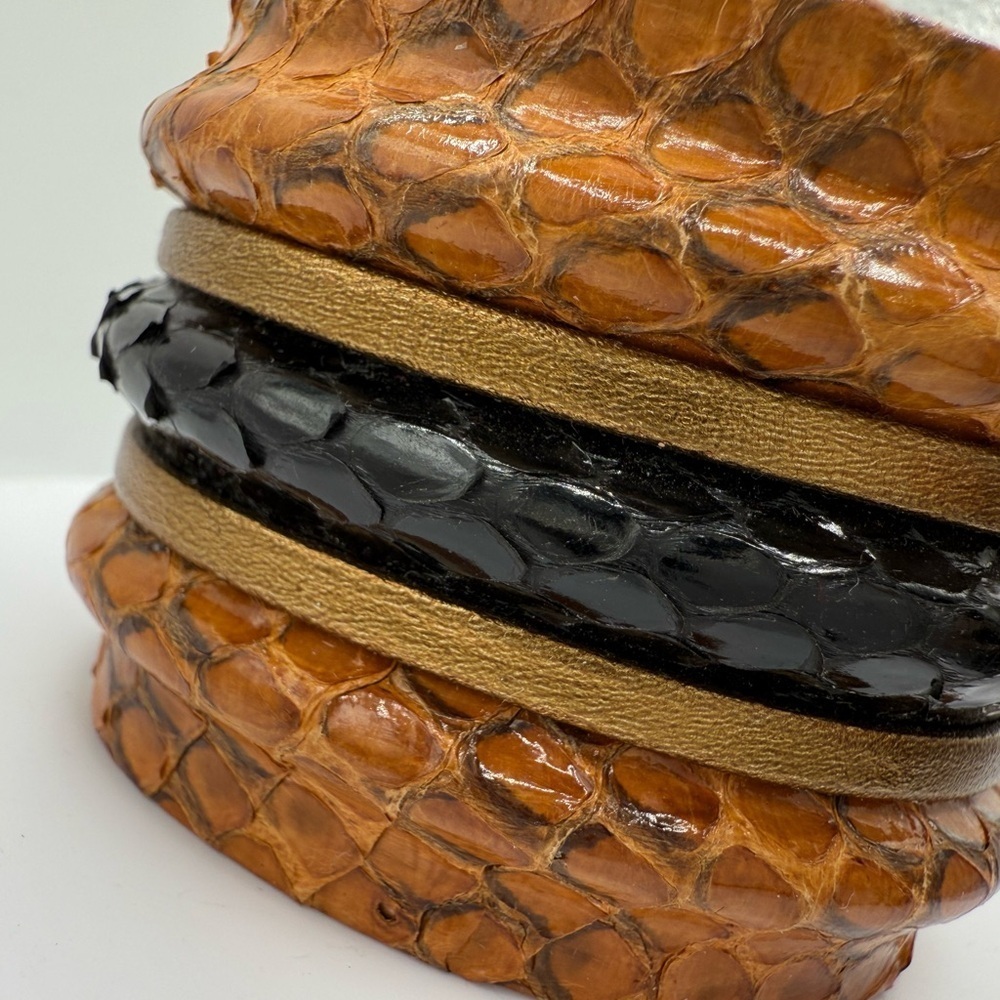 Genuine python cuff vintage bracelet - Picture 10 of 11